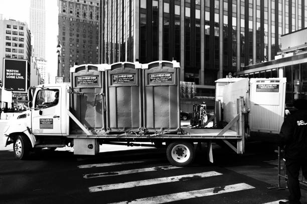 Best Construction site porta potty rental  in Ellinwood, KS
